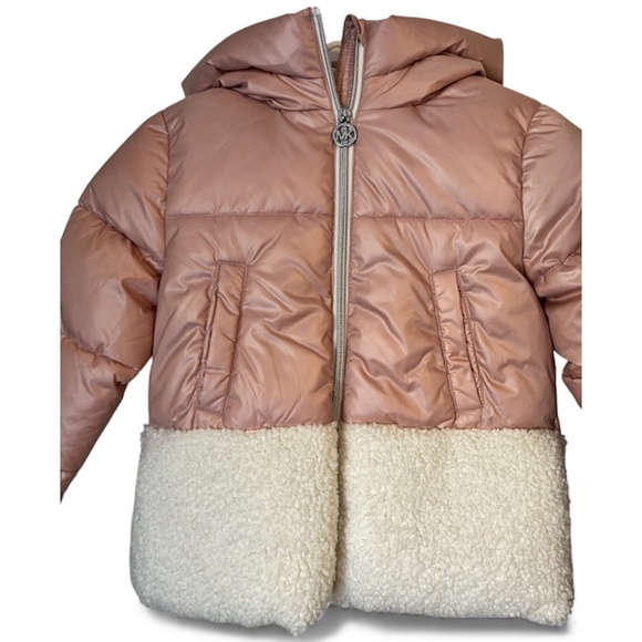 Michael Kors Toddler Girls’ Faux Fur Quilted Hooded Winter Jacket in Blush Sz- 4 - Picture 3 of 8